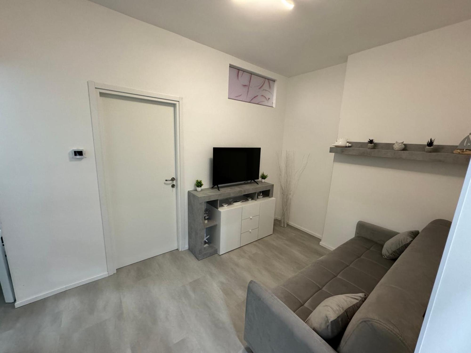 泰尔莫利Baleari House公寓 外观 照片