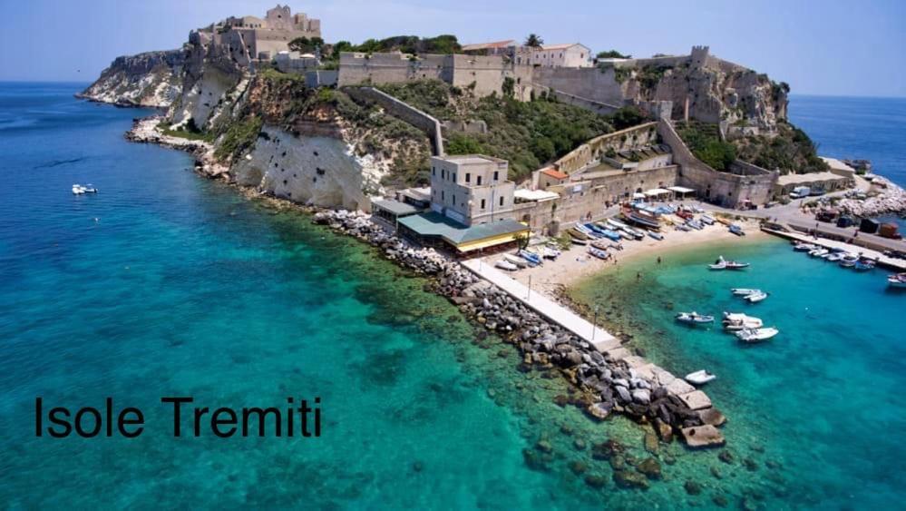 泰尔莫利Baleari House公寓 外观 照片
